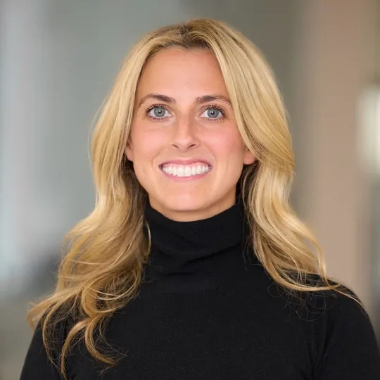 Amanda Keller, Agent in  - Compass