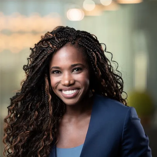 Courtney Williams, Agent in  - Compass