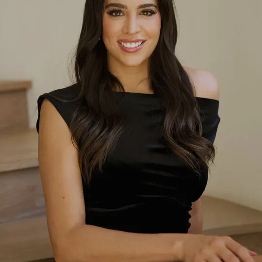 Rachel Swirtz, Agent in  - Compass