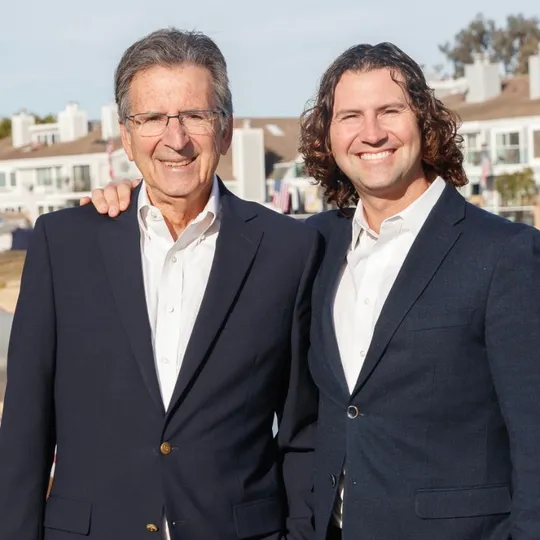 Ratowsky Group, Agent in  - Compass