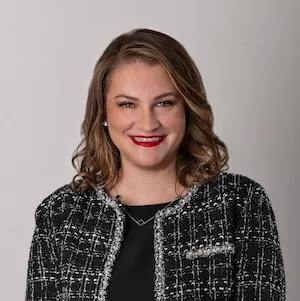 Lisa Gilmour, Agent in  - Compass