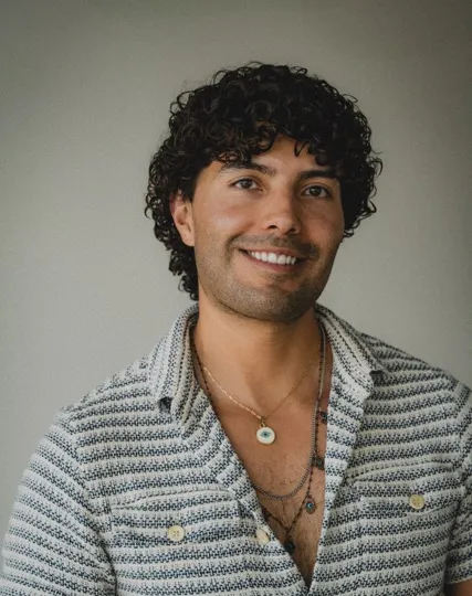 Felix Lopez, Agent in  - Compass