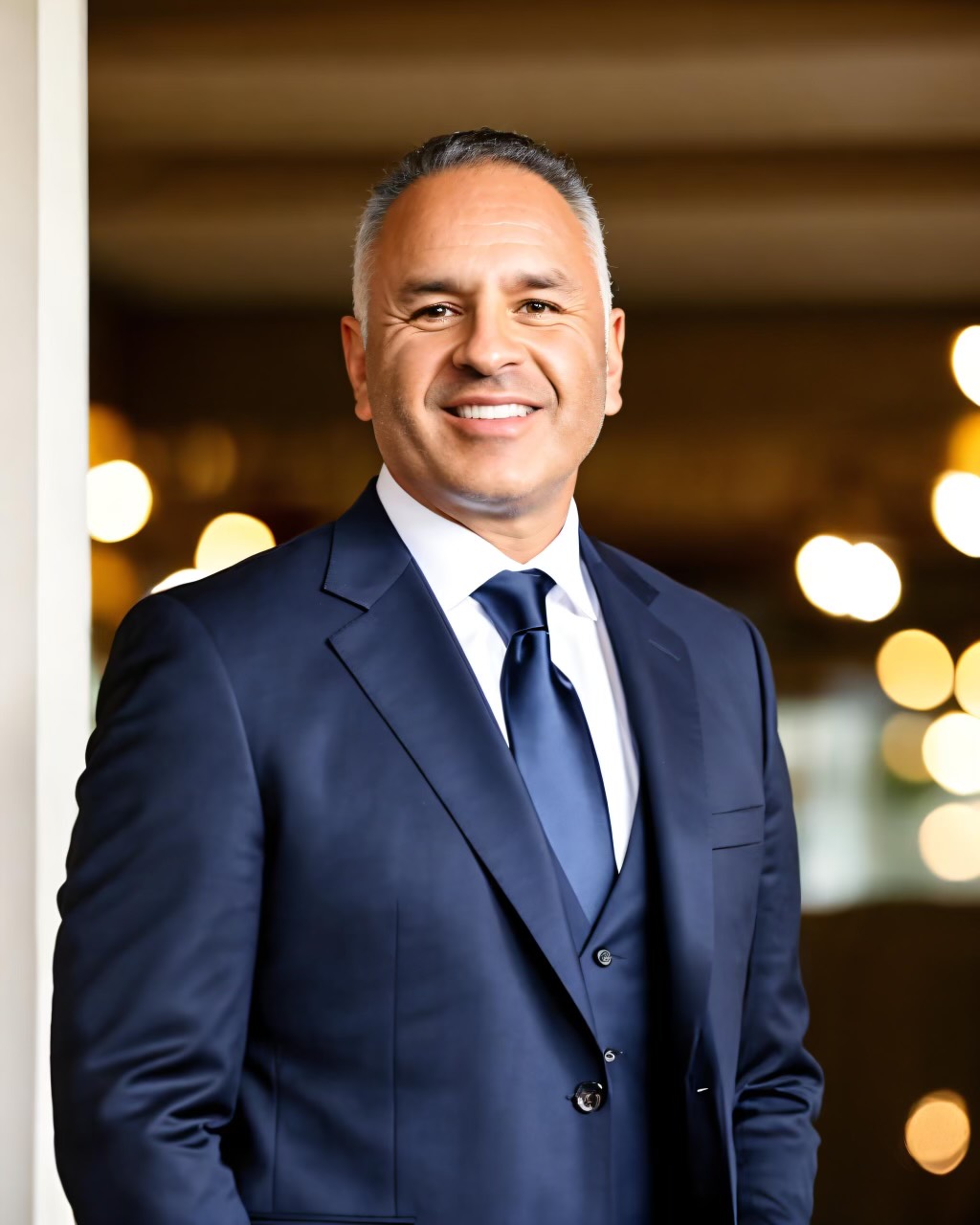 Headshot of Hector Mathes