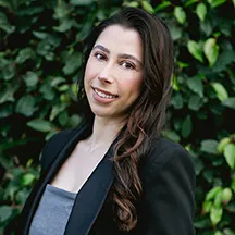 Olivia Ivy, Agent in  - Compass