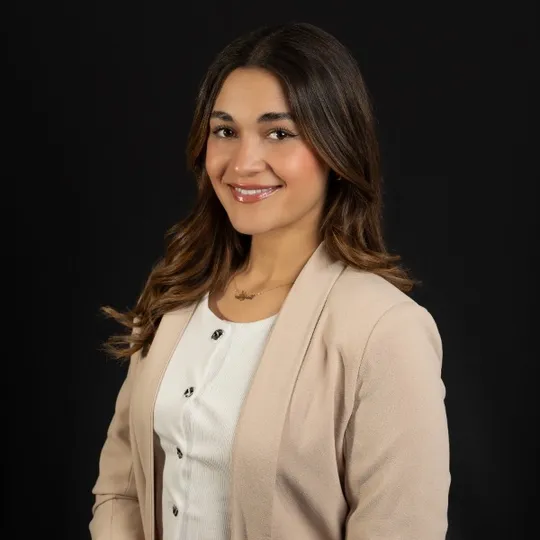Sofia Ashek, Agent in  - Compass