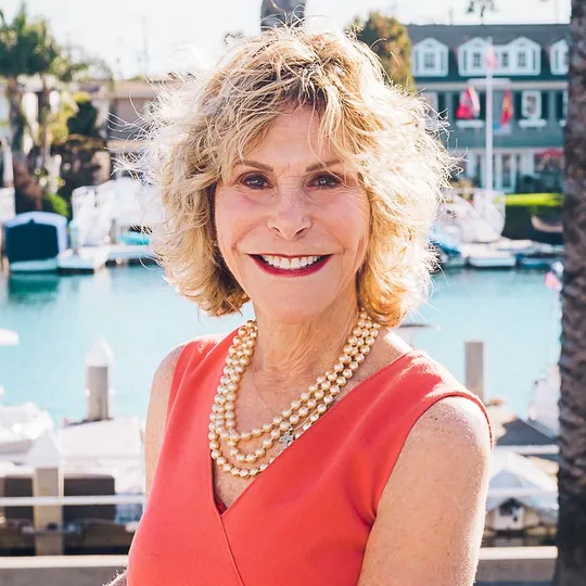 Loree Scarborough, Agent in  - Compass