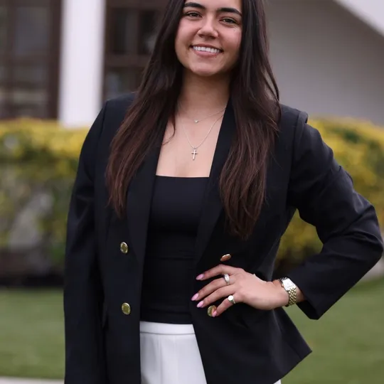 Joslyn Sampognaro, Agent in  - Compass