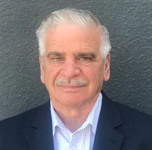 Jack Silva, Agent in  - Compass