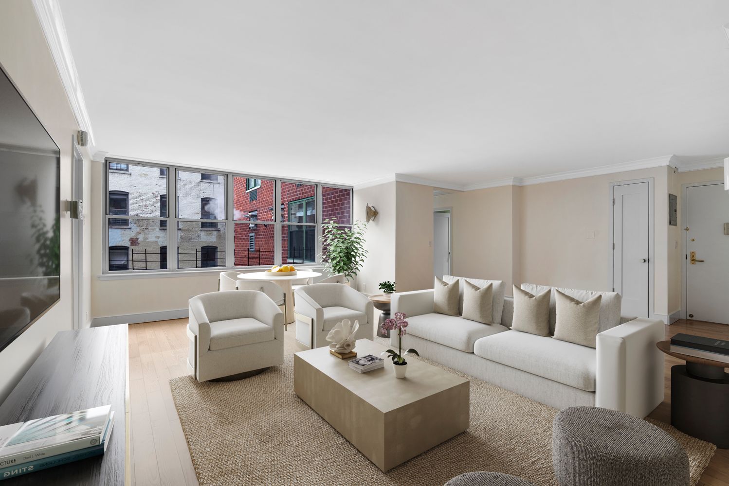 $6,800 | 2250 Broadway, Unit 4R | Upper West Side