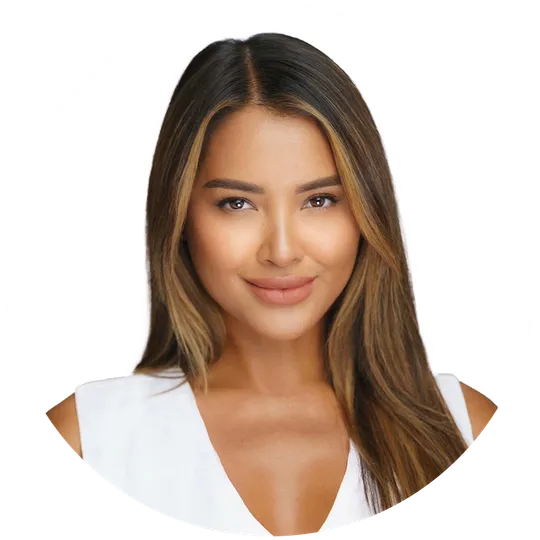 Cassandra Repstad, Agent in  - Compass