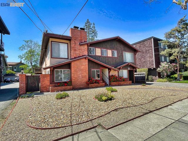 $2,805,000 | 1824 Central Ave, 8 Units  | Alameda