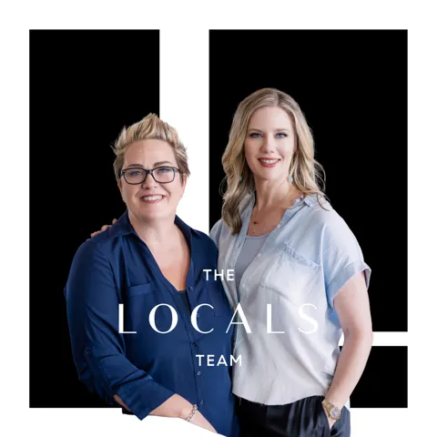 The Locals Team, Agent in  - Compass