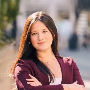 Victoria Tezapsidis