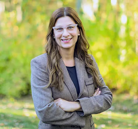 Donna Kennedy, Agent in  - Compass