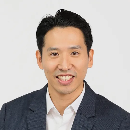 Peter Thai, Agent in  - Compass