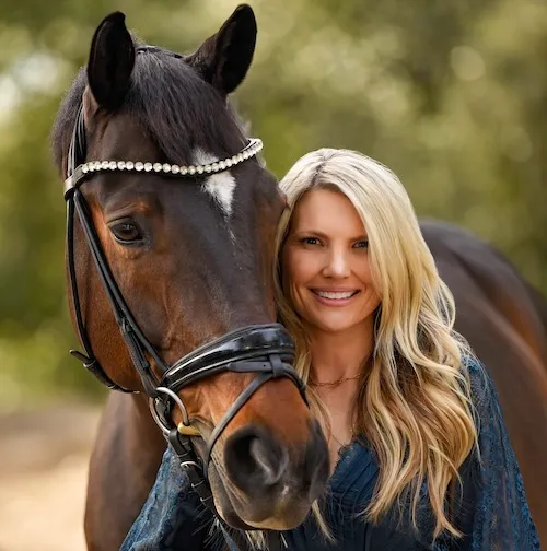 Samantha Lex, Agent in  - Compass