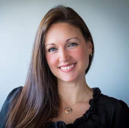 Ashley Cox, Agent in  - Compass