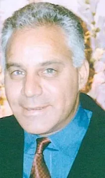 Leonard Bayer, Agent in  - Compass