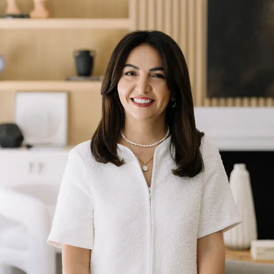 Didem Devletsah, Agent in  - Compass