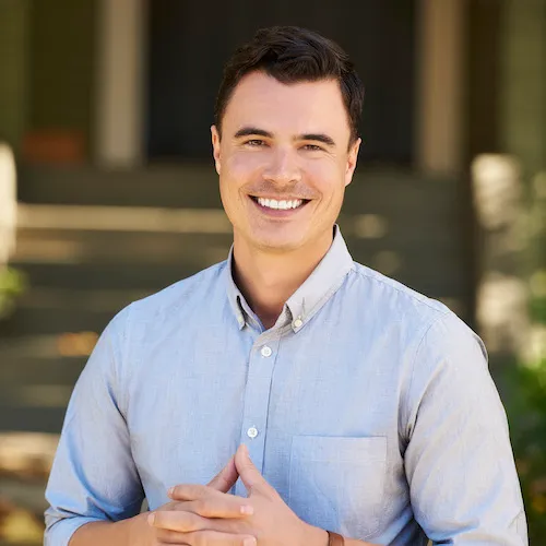 Ryan Sypek, Agent in  - Compass