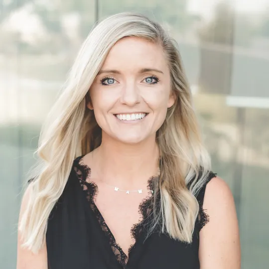 Allie Kosik, Agent in  - Compass