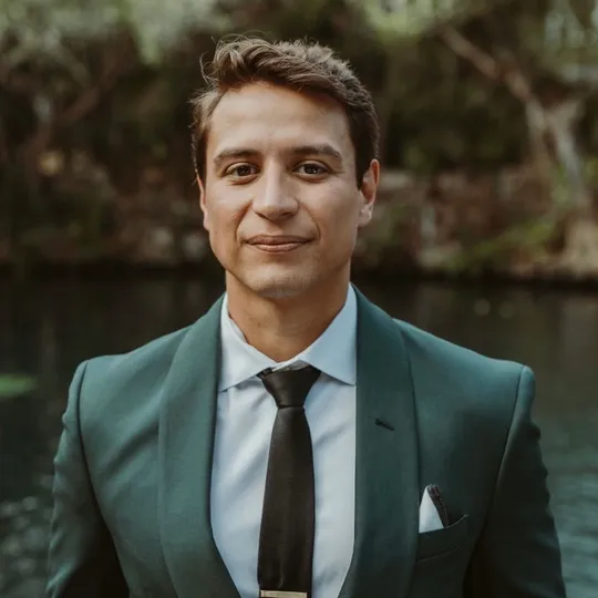 Jose Rodriguez, Agent in  - Compass