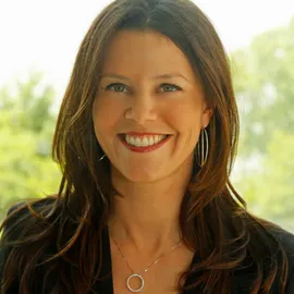 Karen Appel, Agent in  - Compass