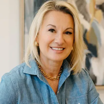 Nicole Bellows, Agent in  - Compass