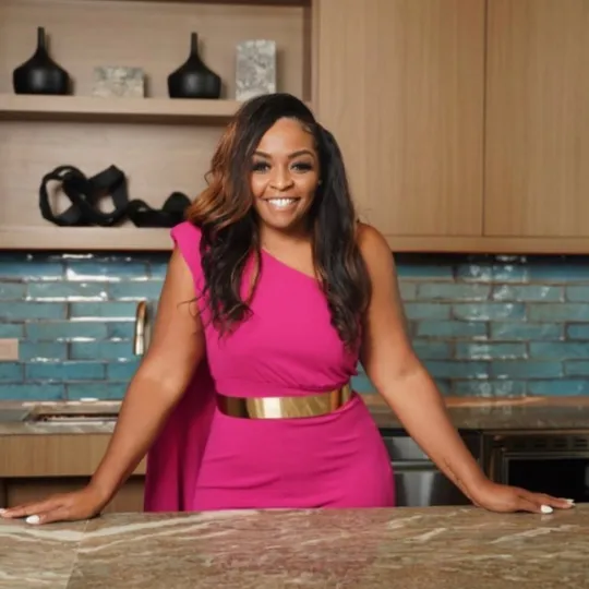 Brittnee Thornton, Agent in  - Compass