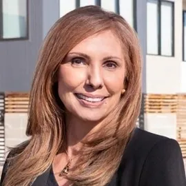 Laura Apodaca, Agent in  - Compass