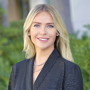 Headshot of Virginia Roschman