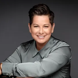 Sarah Caspersen, Agent in  - Compass