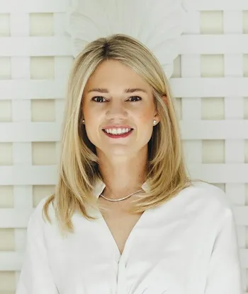 Lindsey Malloy, Agent in  - Compass