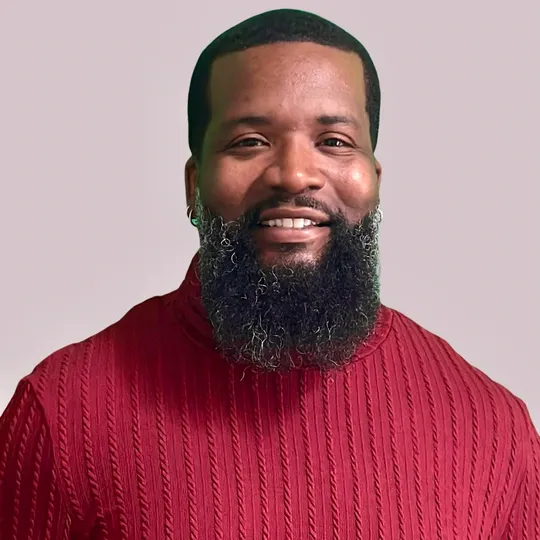 Manny Lee, Agent in  - Compass