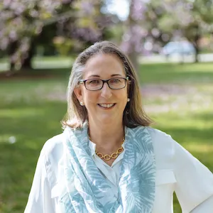 Josie Carreño Alvarez, Agent in  - Compass