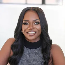 Whitney Borden, Agent in  - Compass