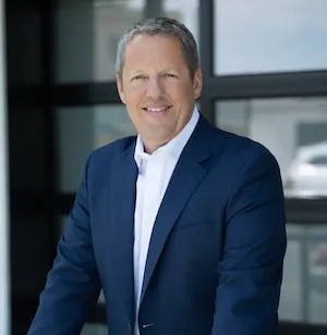 Tom Cohen, Agent in  - Compass