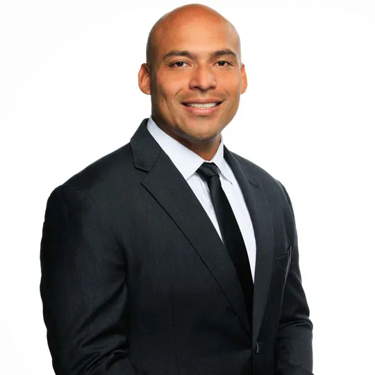 Johnny Miranda, Agent in  - Compass