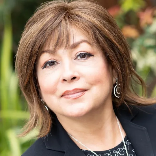 Roxanne Sierra, Agent in  - Compass