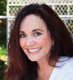 Carla White, Agent in  - Compass