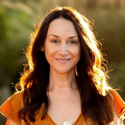 Nina Stormo, Agent in  - Compass