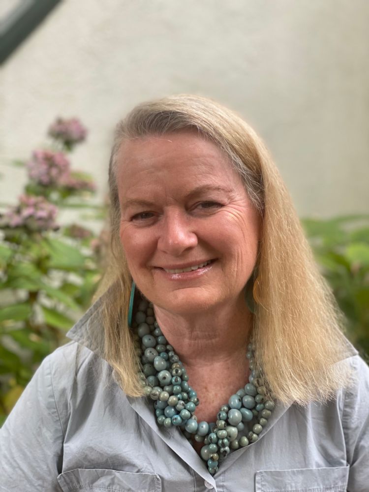 Headshot of Marianne Carey