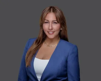 Henny Barreto, Agent in  - Compass