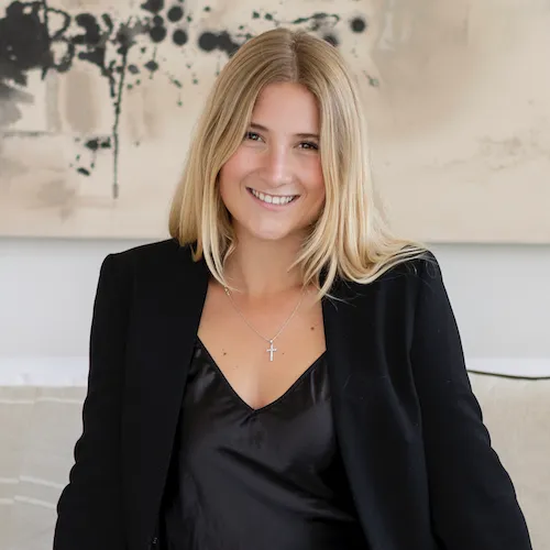 Sophia Russo, Agent in  - Compass