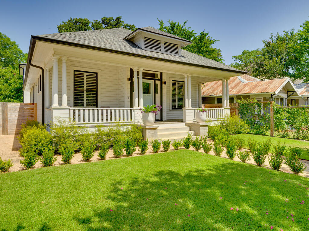 $1,840,000 | 4008 Avenue C. | Austin