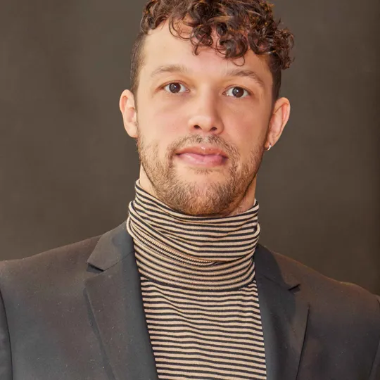 Niko Scott, Agent in  - Compass