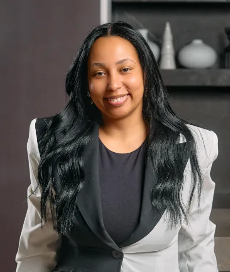 Rhéma Ingram, Agent in  - Compass