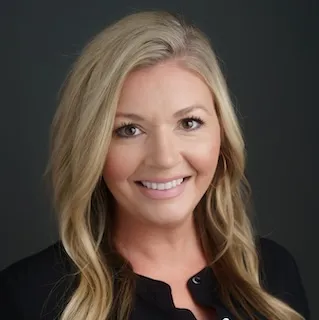 Angela Wade, Agent in  - Compass