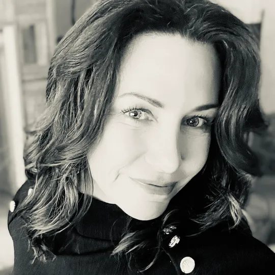 Katrina Shimer, Agent in  - Compass