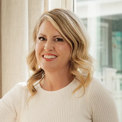 Brandy Unruh, Agent in  - Compass